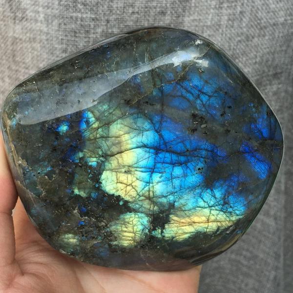 Labradorit Multicolor